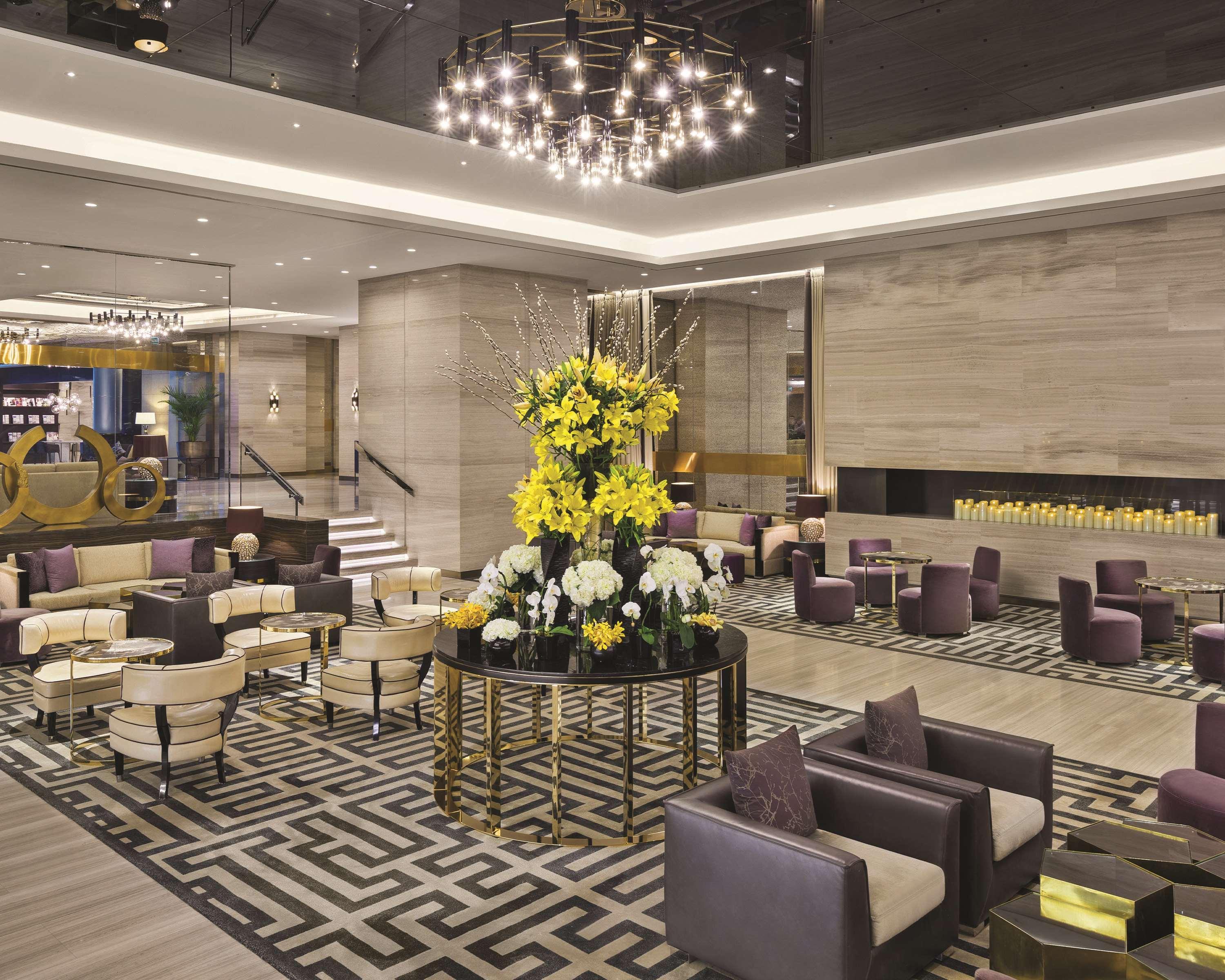 ไฮแอท รีเจนซี อัลกูต มอลล์ Hotel Kuwait City ภายนอก รูปภาพ The lobby of the hotel