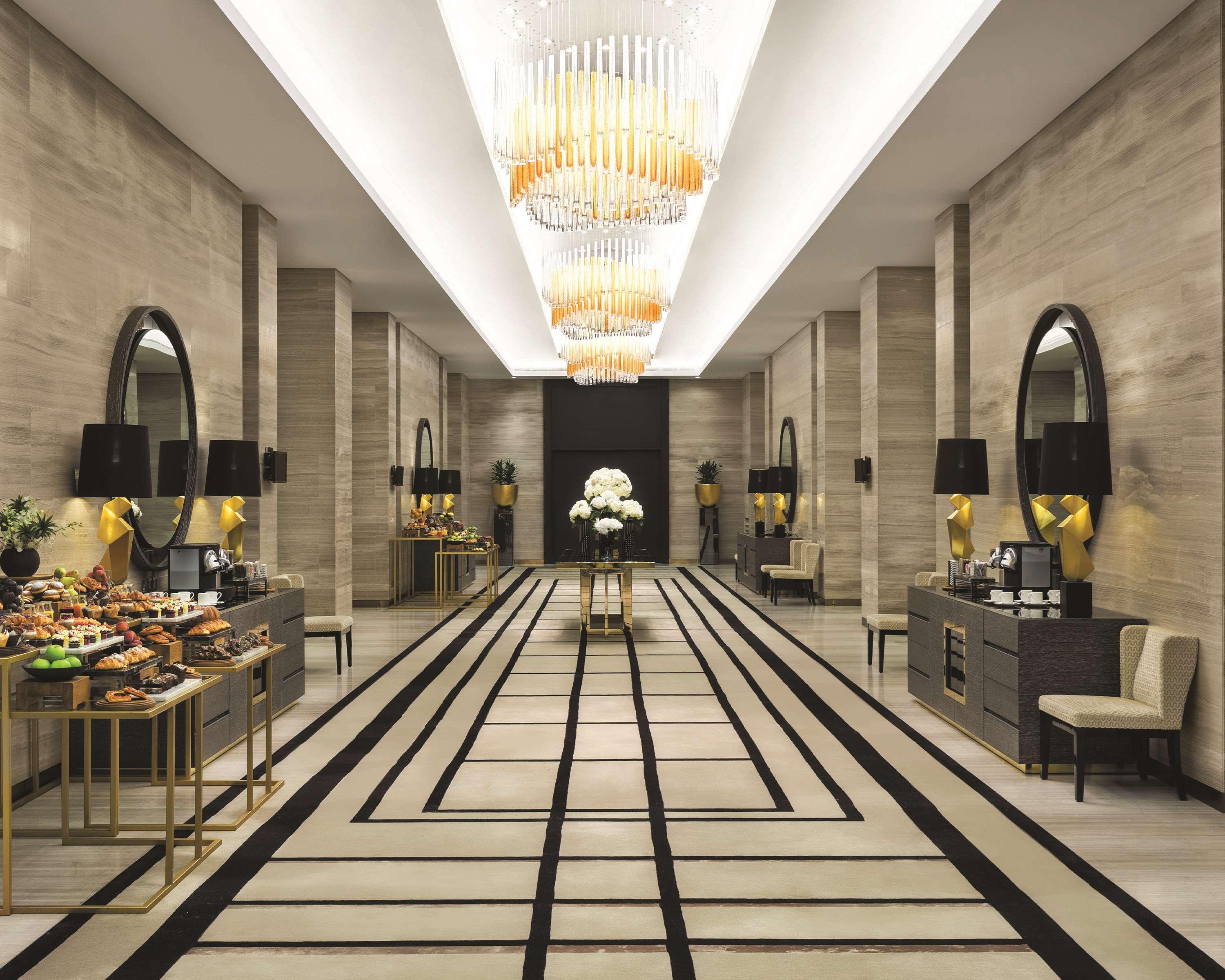 ไฮแอท รีเจนซี อัลกูต มอลล์ Hotel Kuwait City ภายนอก รูปภาพ The lobby of the hotel