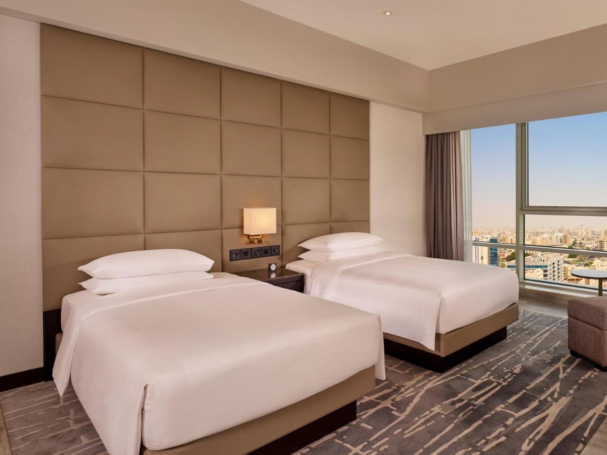 ไฮแอท รีเจนซี อัลกูต มอลล์ Hotel Kuwait City ภายนอก รูปภาพ Deluxe Room
