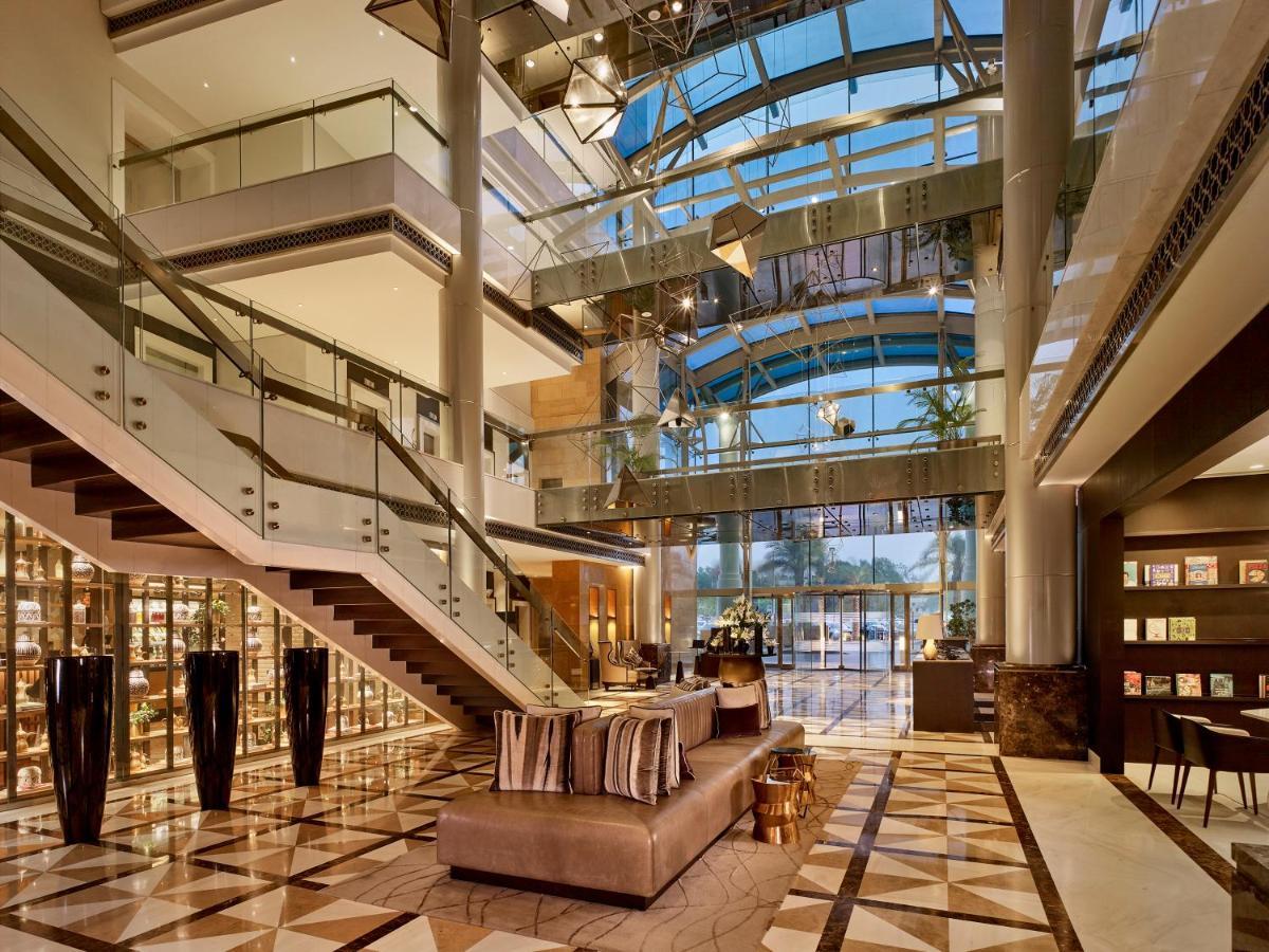 ไฮแอท รีเจนซี อัลกูต มอลล์ Hotel Kuwait City ภายนอก รูปภาพ The lobby of the Ritz-Carlton, Dubai